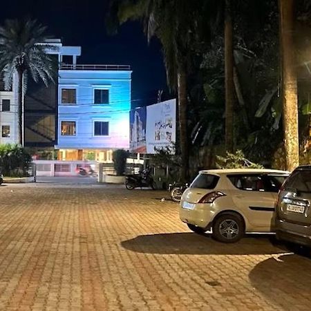 Hotel Park Residency Kozhancheri Exterior photo